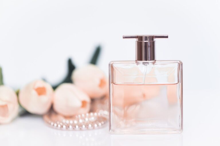 Les secrets envoûtants des parfums de niche pour femmes audacieuses